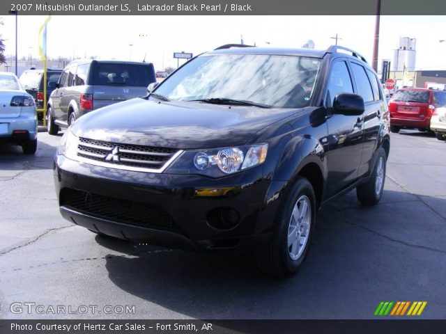 2007 Mitsubishi Outlander LS in Labrador Black Pearl