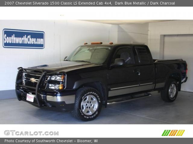 2007 Chevrolet Silverado 1500 Classic LS Extended Cab 4x4 in Dark Blue Metallic