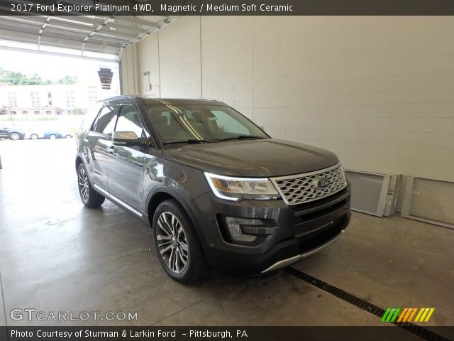 2017 Ford Explorer Platinum 4WD in Magnetic