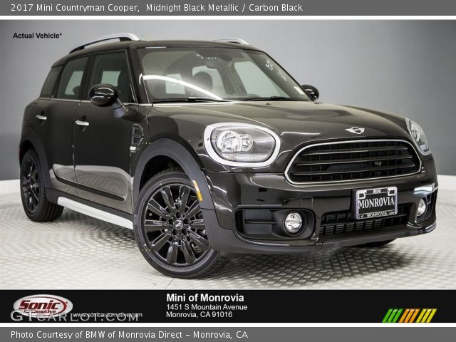 2017 Mini Countryman Cooper in Midnight Black Metallic