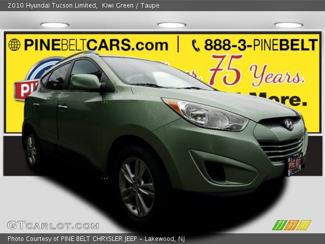 2010 Hyundai Tucson Limited in Kiwi Green