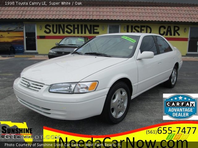 1998 Toyota Camry LE in Super White