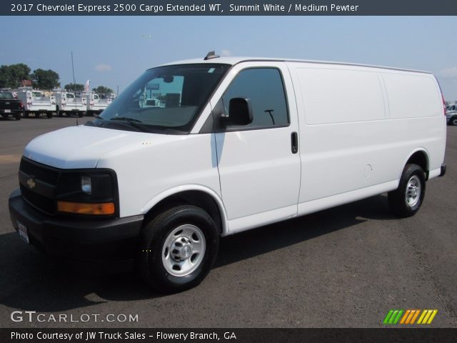 2017 Chevrolet Express 2500 Cargo Extended WT in Summit White