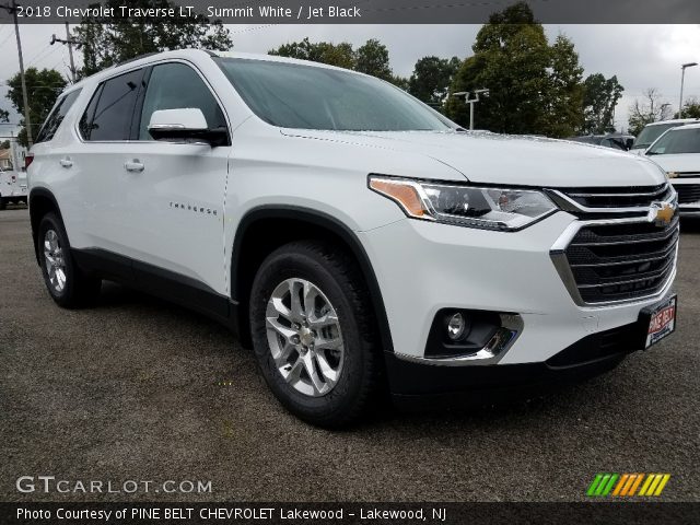2018 Chevrolet Traverse LT in Summit White