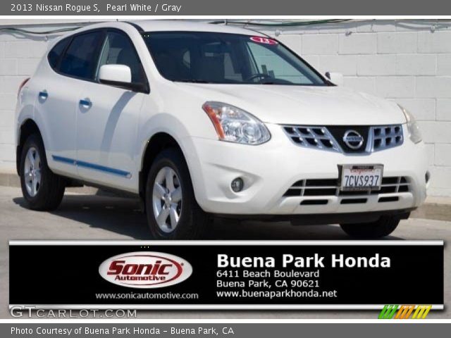 2013 Nissan Rogue S in Pearl White