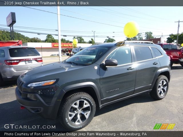 2016 Jeep Cherokee Trailhawk 4x4 in Rhino