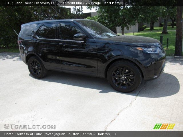 2017 Land Rover Discovery HSE in Santorini Black