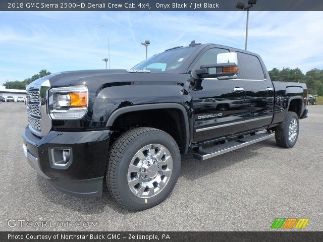 2018 GMC Sierra 2500HD Denali Crew Cab 4x4 in Onyx Black
