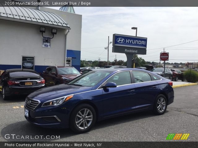 2016 Hyundai Sonata SE in Lakeside Blue