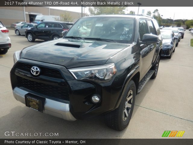 2017 Toyota 4Runner TRD Off-Road 4x4 in Midnight Black Metallic