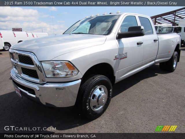 2015 Ram 3500 Tradesman Crew Cab 4x4 Dual Rear Wheel in Bright Silver Metallic