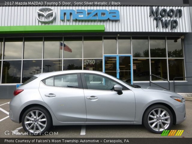 2017 Mazda MAZDA3 Touring 5 Door in Sonic Silver Metallic