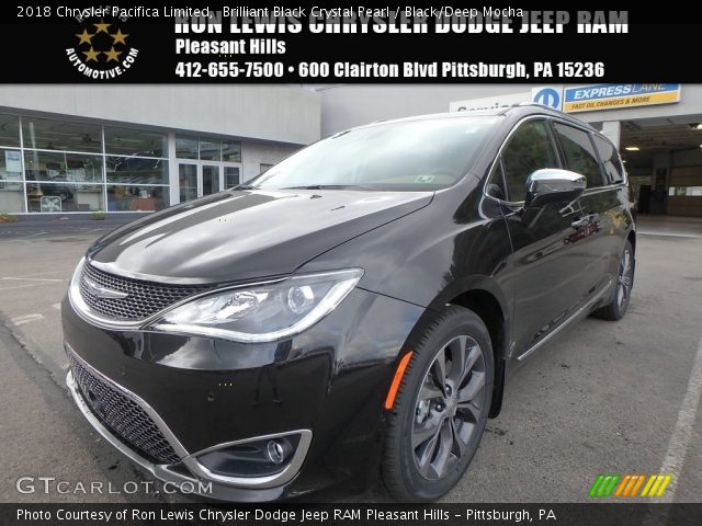 2018 Chrysler Pacifica Limited in Brilliant Black Crystal Pearl