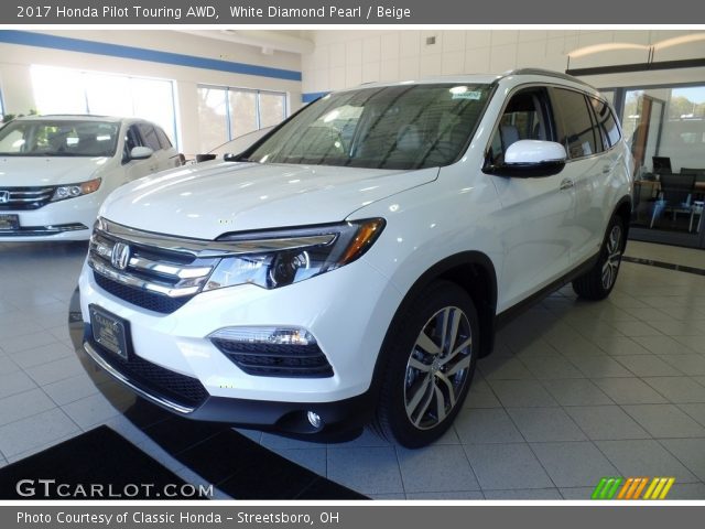 2017 Honda Pilot Touring AWD in White Diamond Pearl