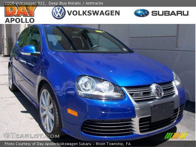 2008 Volkswagen R32  in Deep Blue Metallic