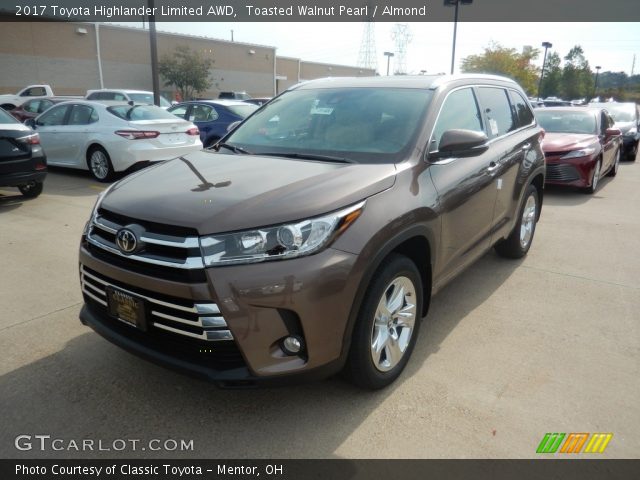 2017 Toyota Highlander Limited AWD in Toasted Walnut Pearl