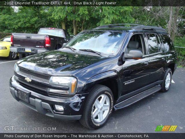2002 Chevrolet TrailBlazer EXT LT 4x4 in Onyx Black