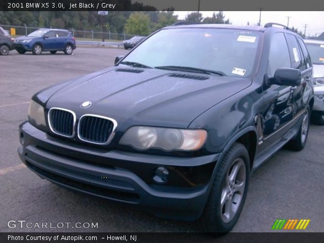 2001 BMW X5 3.0i in Jet Black