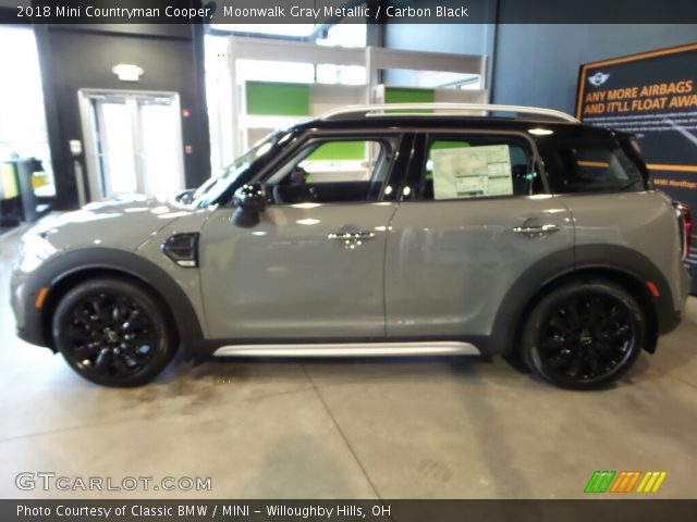2018 Mini Countryman Cooper in Moonwalk Gray Metallic