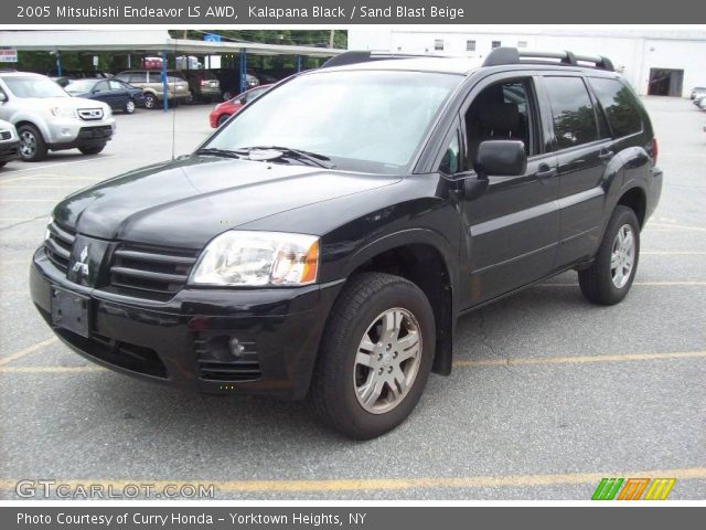 2005 Mitsubishi Endeavor LS AWD in Kalapana Black