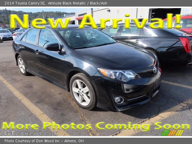 2014 Toyota Camry SE in Attitude Black Metallic