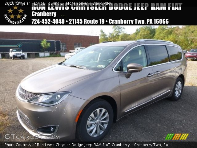 2018 Chrysler Pacifica Touring L in Molten Silver