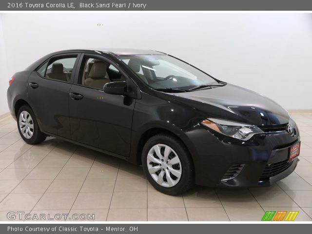 2016 Toyota Corolla LE in Black Sand Pearl