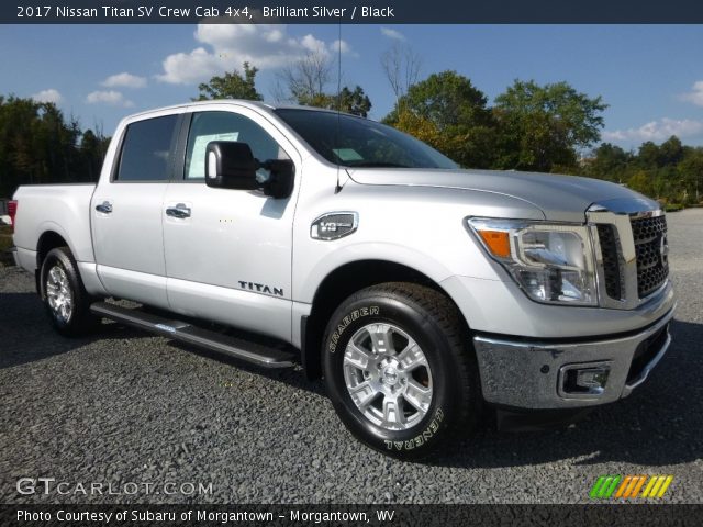 2017 Nissan Titan SV Crew Cab 4x4 in Brilliant Silver