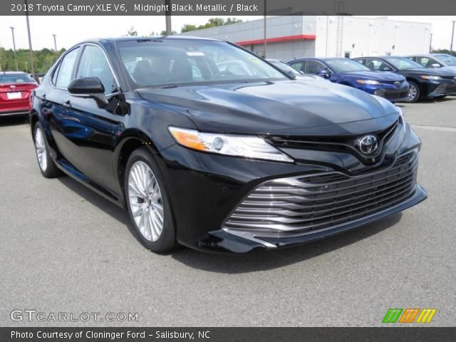 2018 Toyota Camry XLE V6 in Midnight Black Metallic