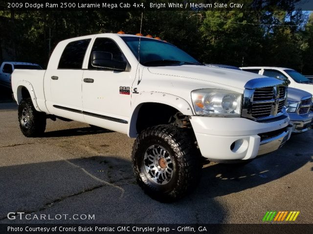 2009 Dodge Ram 2500 Laramie Mega Cab 4x4 in Bright White