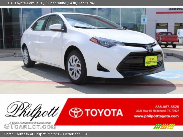 2018 Toyota Corolla LE in Super White