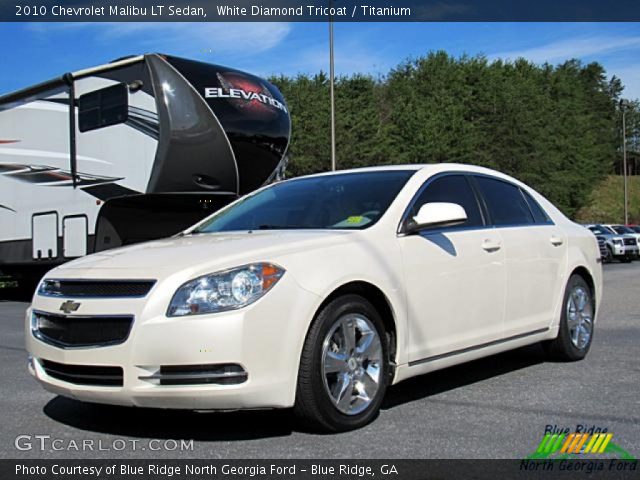 2010 Chevrolet Malibu LT Sedan in White Diamond Tricoat