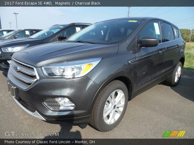 2017 Ford Escape SE 4WD in Magnetic