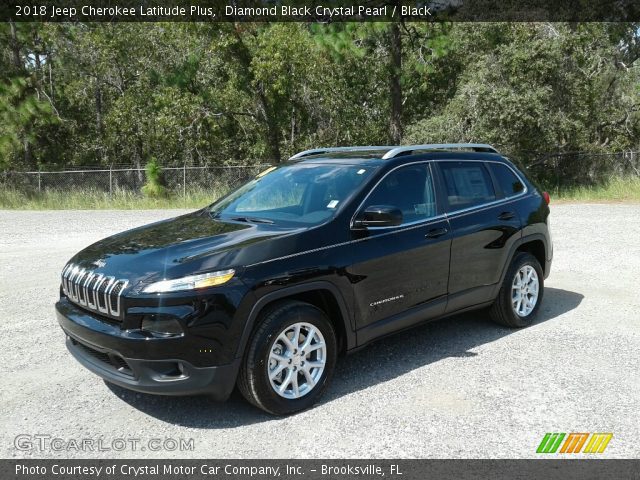 2018 Jeep Cherokee Latitude Plus in Diamond Black Crystal Pearl