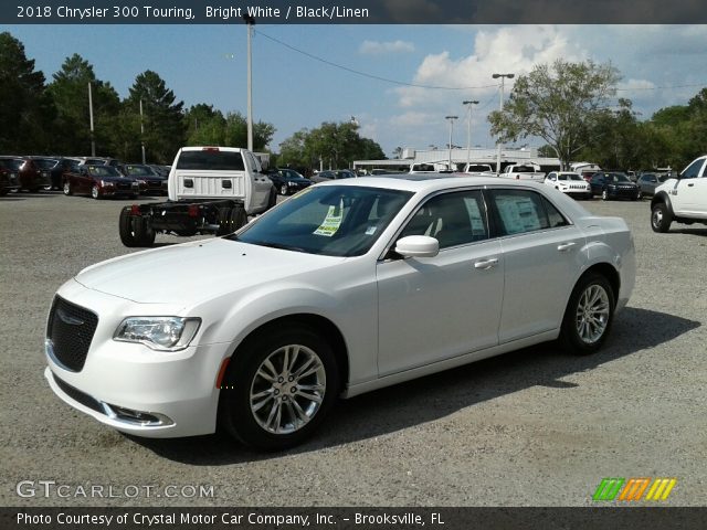 2018 Chrysler 300 Touring in Bright White