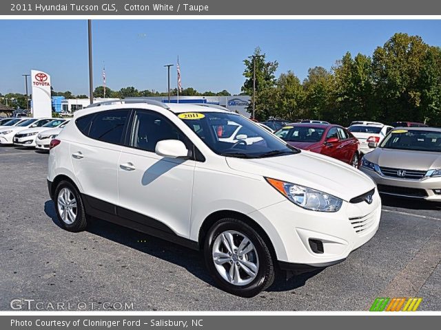 2011 Hyundai Tucson GLS in Cotton White