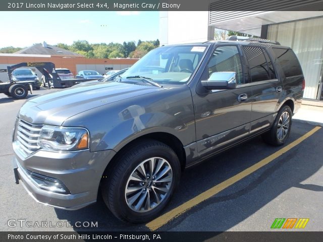 2017 Lincoln Navigator Select 4x4 in Magnetic Gray