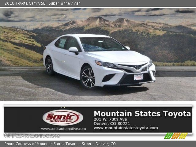 2018 Toyota Camry SE in Super White