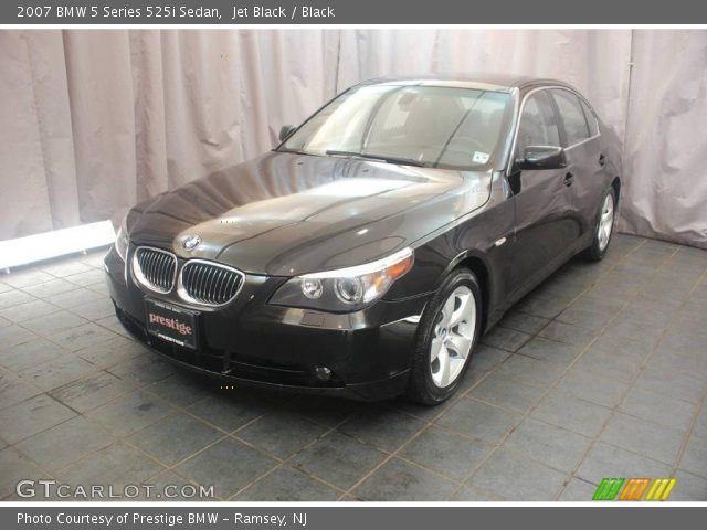 2007 BMW 5 Series 525i Sedan in Jet Black