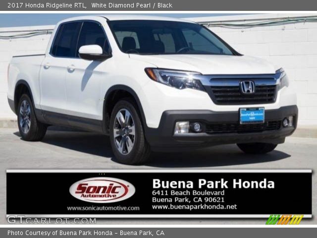 2017 Honda Ridgeline RTL in White Diamond Pearl