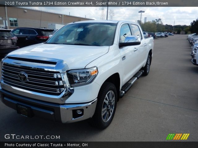 2018 Toyota Tundra 1794 Edition CrewMax 4x4 in Super White