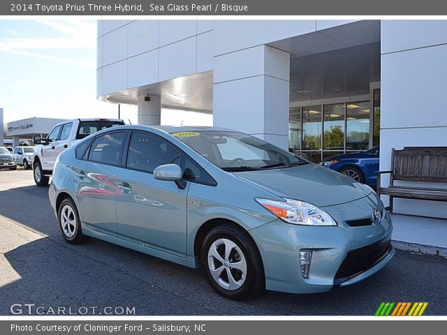 2014 Toyota Prius Three Hybrid in Sea Glass Pearl