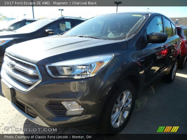 2017 Ford Escape SE 4WD in Magnetic