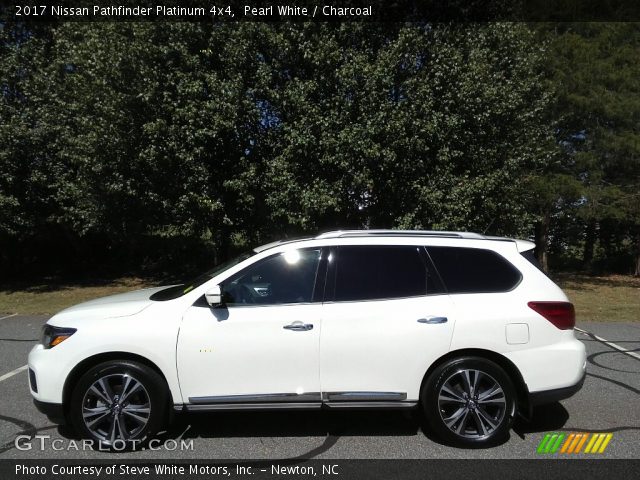 2017 Nissan Pathfinder Platinum 4x4 in Pearl White