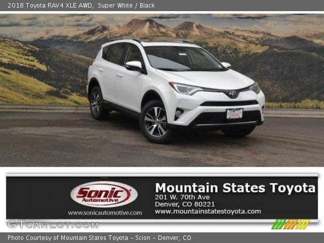 2018 Toyota RAV4 XLE AWD in Super White