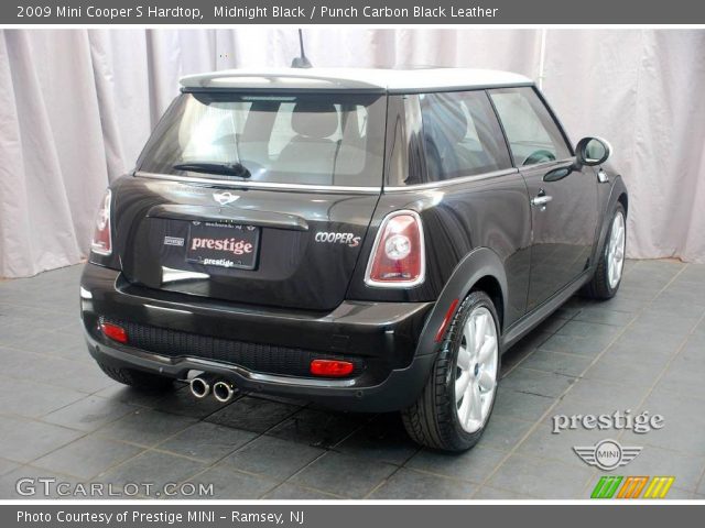 2009 Mini Cooper S Hardtop in Midnight Black