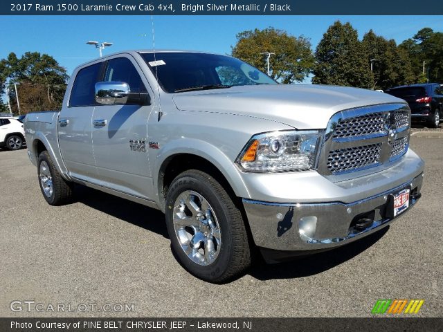 2017 Ram 1500 Laramie Crew Cab 4x4 in Bright Silver Metallic