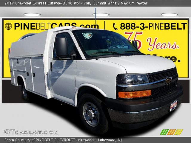 2017 Chevrolet Express Cutaway 3500 Work Van in Summit White