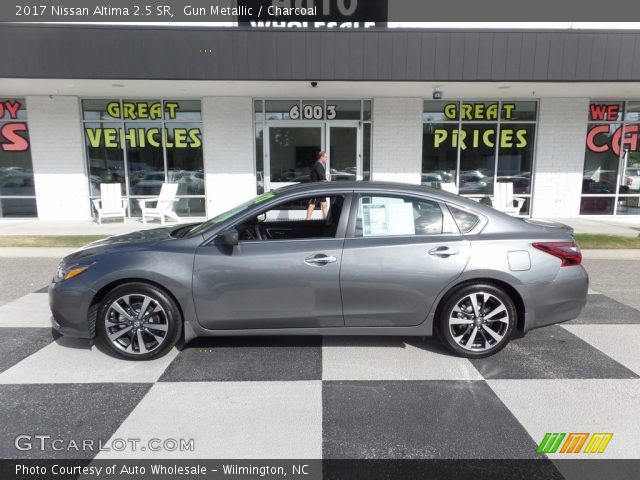2017 Nissan Altima 2.5 SR in Gun Metallic