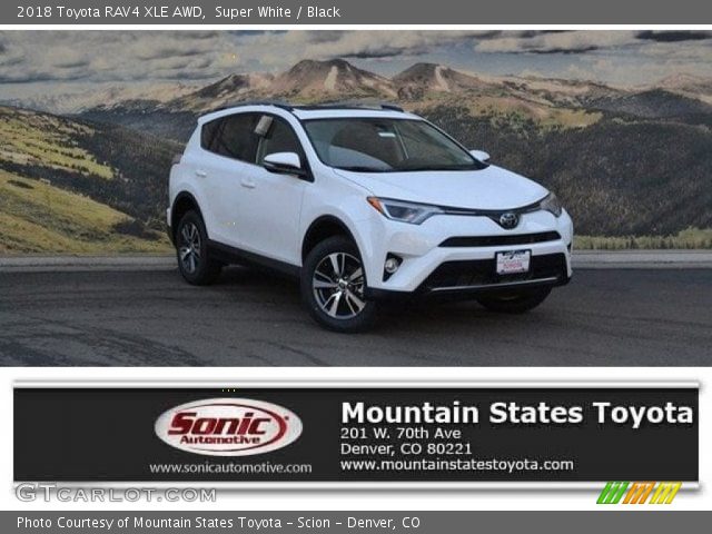 2018 Toyota RAV4 XLE AWD in Super White